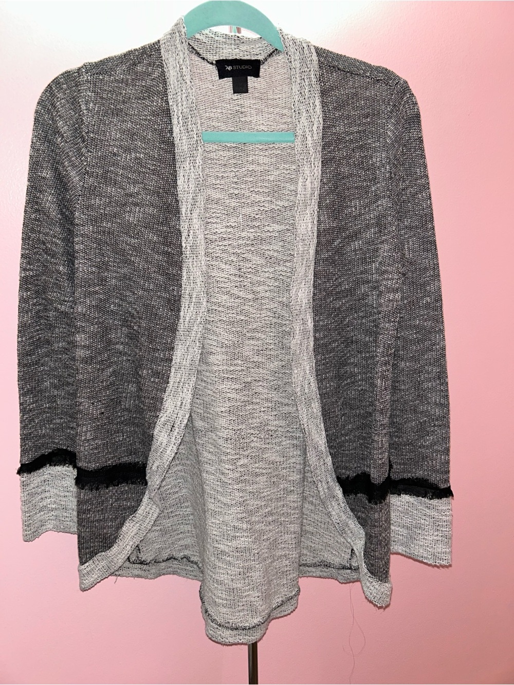 AB Studio Two-Tone Gray and Black Open-Front Cardigan